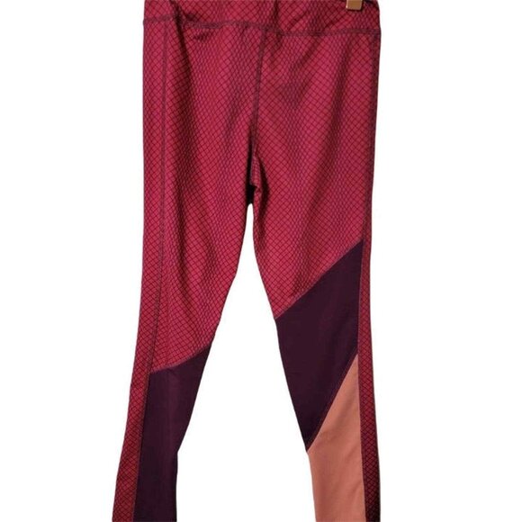 Puma Activewear Leggings Womens Size 7 Multicolor Stretch Material 21 Inseam - Picture 2 of 6